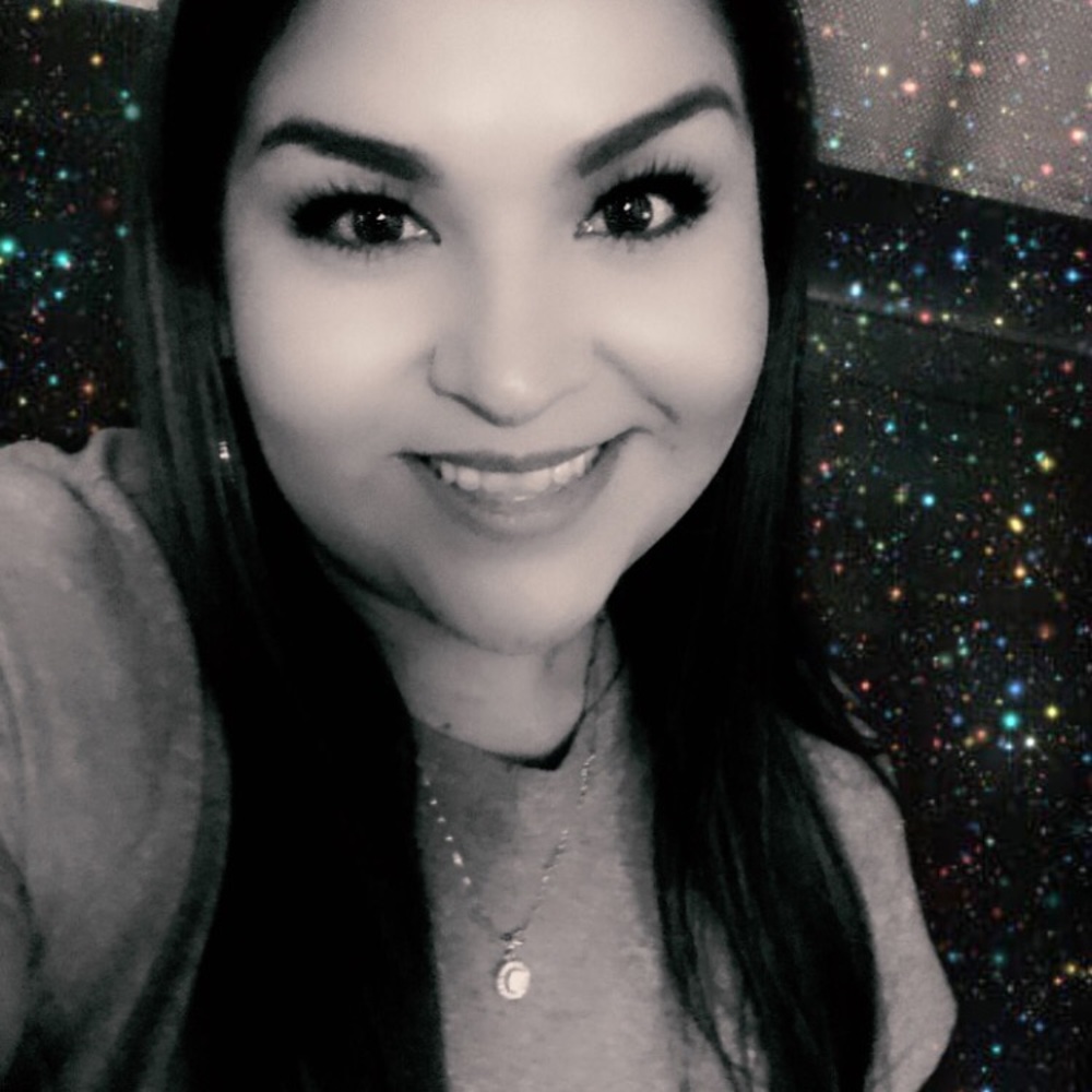 Meet your Posher, Angelica